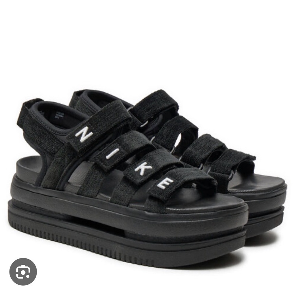 Nike Icon Classic Platform Sandals Size 9